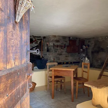 Apartament Di Charme Le Petit Chanton - Cir 0016